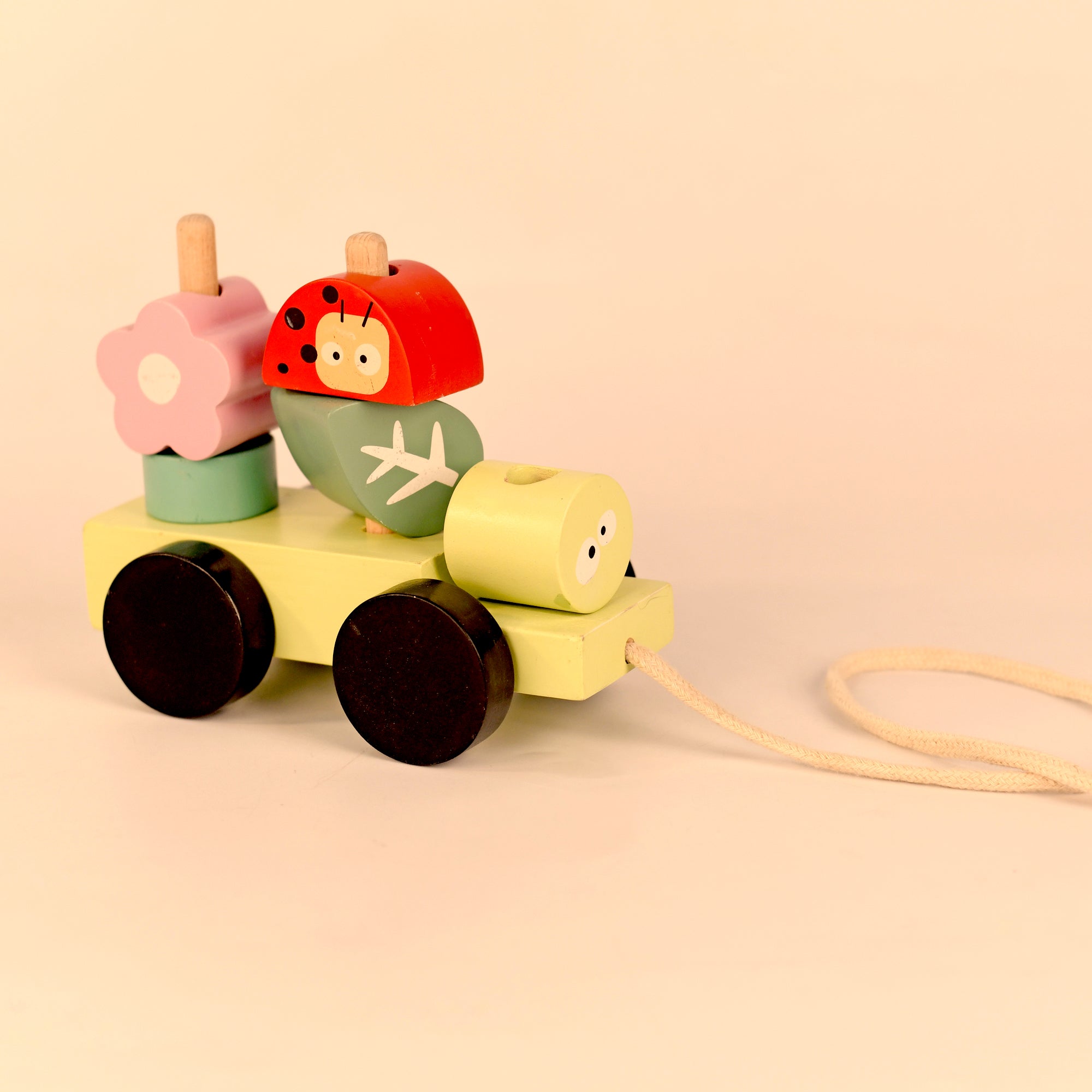 Forest Pull toy - PlayBox