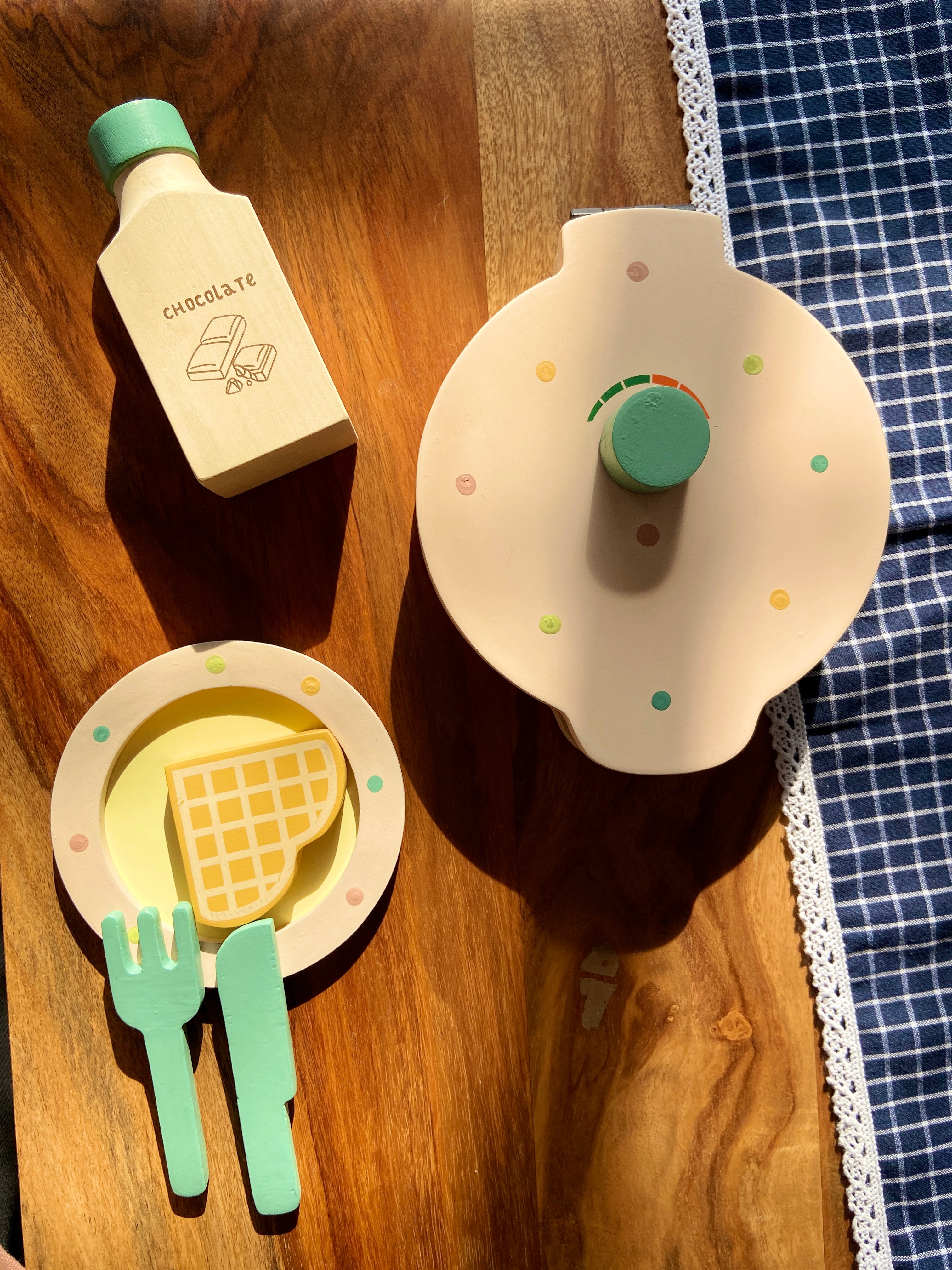 Sweet Treat - Waffle Maker Beige Color - PlayBox