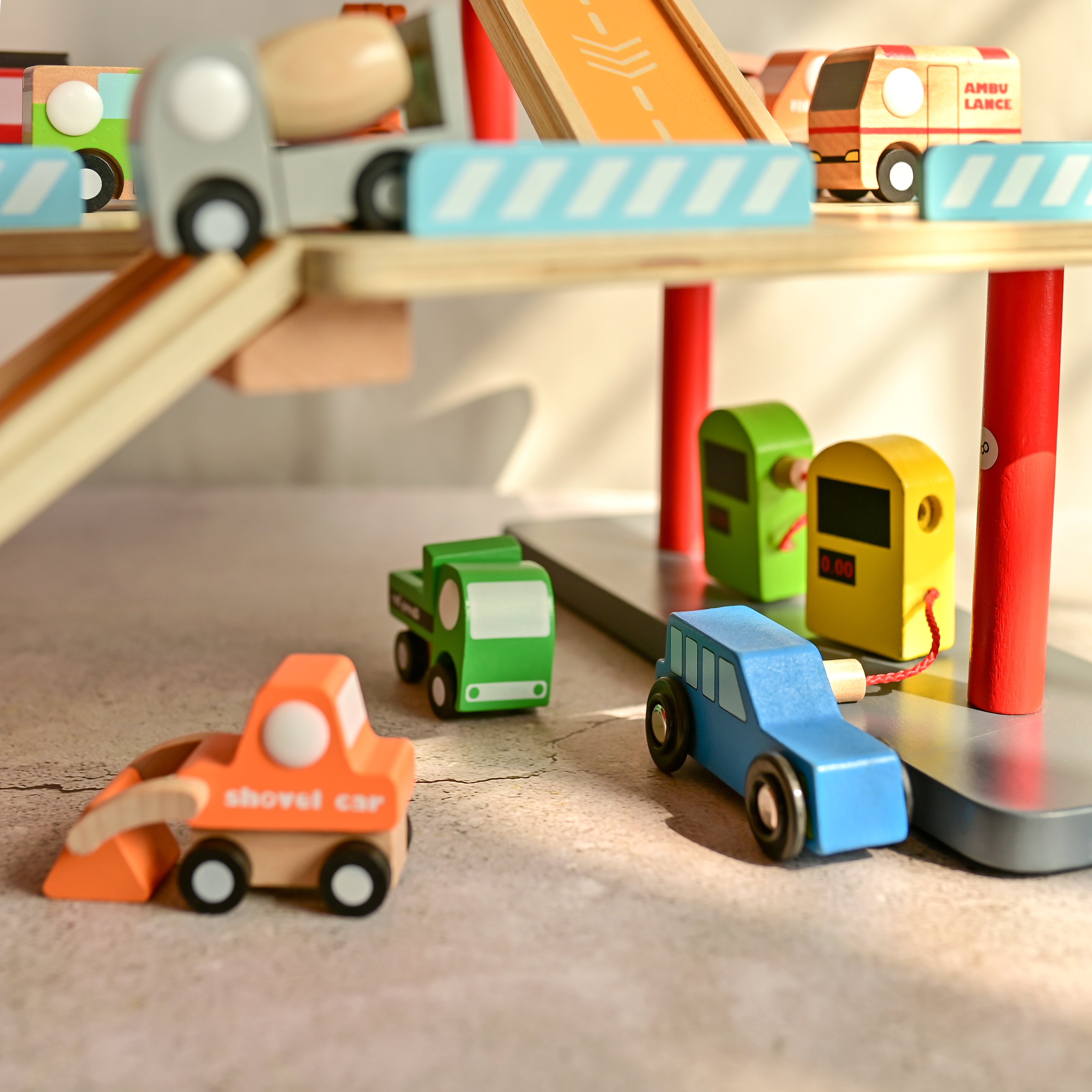 Drive In - Car Parking Garage Toy - PlayBox