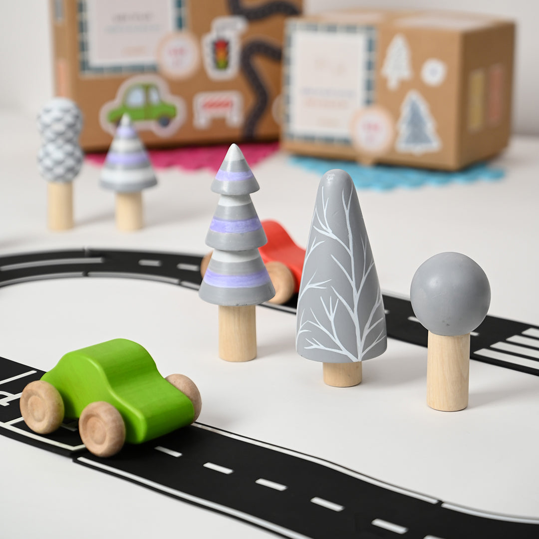 Wild Track - 7 Arctic Trees, 12 Tracks and 3 Cars